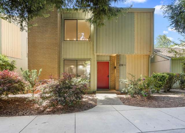 Property at 203 Elmhurst Cir, Sacramento, CA 95825, 3 beds, 3 baths