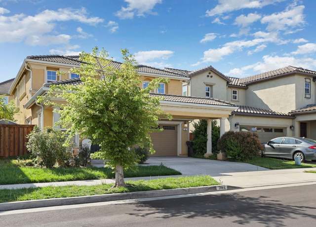 Property at 362 Craftsman Dr, Lathrop, CA 95330, 4 beds, 2.5 baths