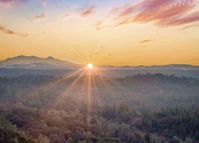 Property at 16565 Aileen Way, Grass Valley, CA 95949, 3 beds, 3 baths