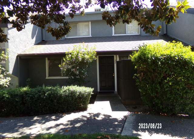 Property at 325 Standiford Ave #32, Modesto, CA 95350, 1 bed, 1 bath