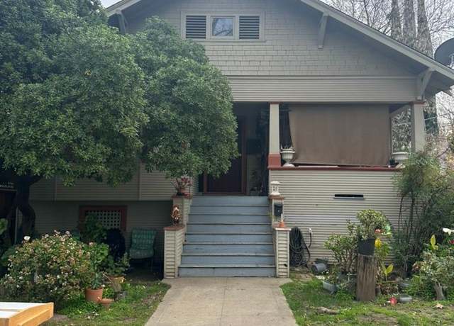 Property at 621 24th St, Sacramento, CA 95816, 2 beds, 1 bath