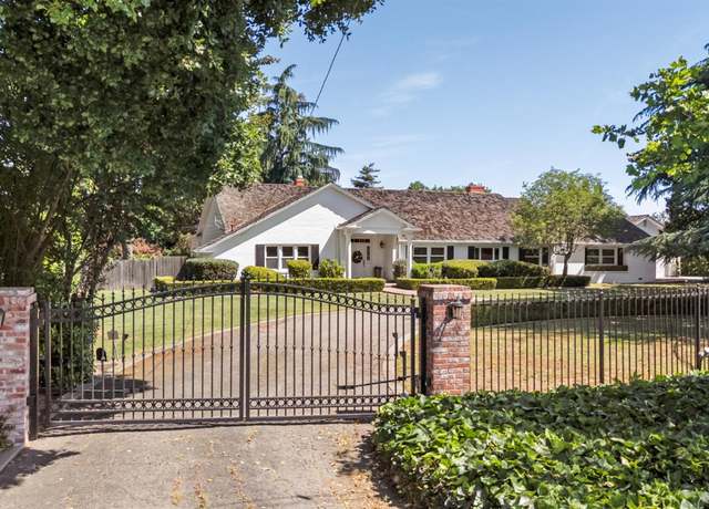 Property at 3515 Country Club Blvd, Stockton, CA 95204, 3 beds, 2.5 baths
