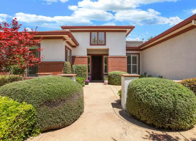Property at 2424 Ashbridge Ln, Manteca, CA 95336, 2 beds, 2.5 baths