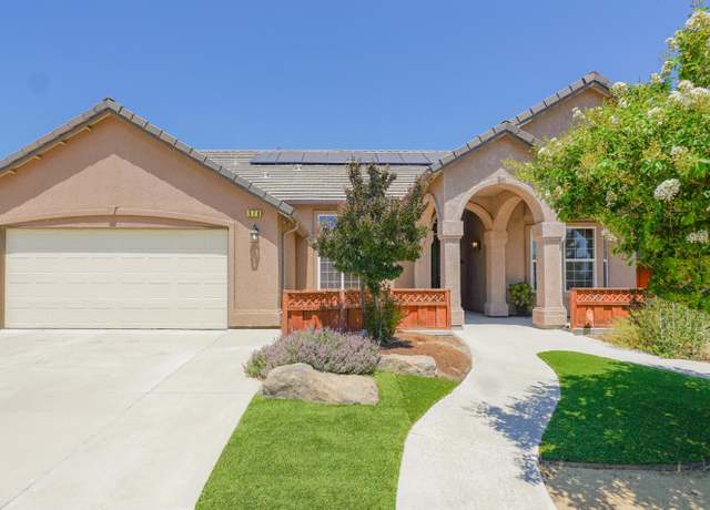 Property at 570 Rockport Dr, Los Banos, CA 93635, 3 beds, 2 baths