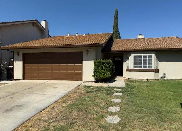 Property at 2131 Creek Park Dr, Newman, CA 95360, 3 beds, 2 baths