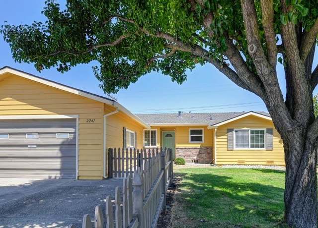 Property at 2241 51st Ave, Sacramento, CA 95822, 3 beds, 2 baths