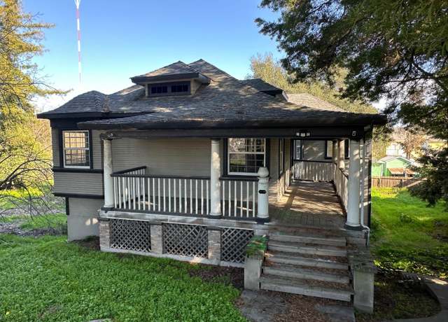 Property at 14055 River Rd, Walnut Grove, CA 95690, 6 beds, 4 baths