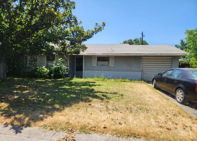 Property at 1033 Hampton Rd, Sacramento, CA 95864, 3 beds, 1 bath