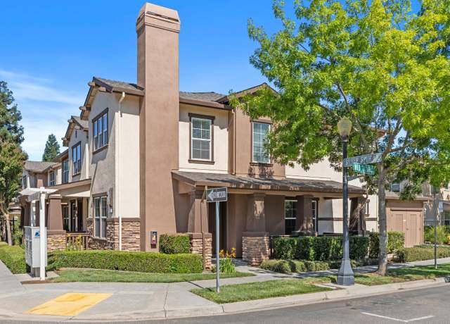 Property at 980 Silver Spur Cir #41, Oakdale, CA 95361, 3 beds, 2.5 baths