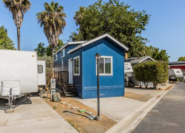 Property at 5878 Garlic Farms Dr #82, Gilroy, CA 95020, 1 bed, 1 bath