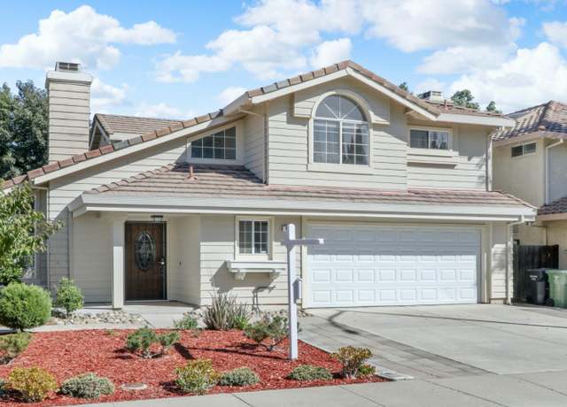 Property at 839 Williams St, Tracy, CA 95376, 3 beds, 2.5 baths
