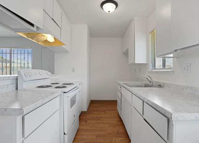 Property at 408 E Bianchi Rd #4, Stockton, CA 95207, 2 beds, 1 bath