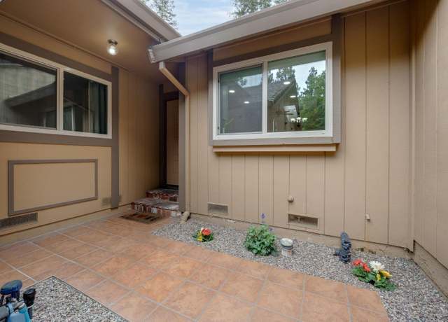 Property at 7036 Rancho Mirage Ct, Citrus Heights, CA 95621, 2 beds, 2 baths