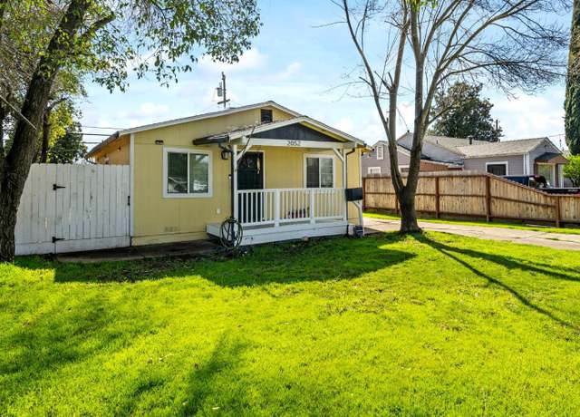 Property at 2052 Elmwood Ave, Stockton, CA 95204, 2 beds, 1 bath
