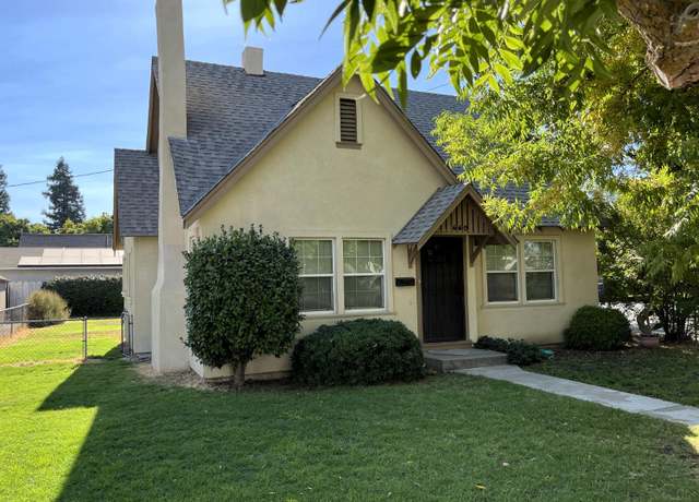 Property at 660 N 3rd Ave, Oakdale, CA 95361, 2 beds, 1 bath