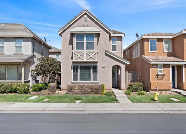 Property at 2816 Hawaiian Petrel Ave, Modesto, CA 95355, 3 beds, 2.5 baths