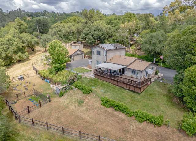 Property at 257 Cheyenne Ln, Auburn, CA 95603, 3 beds, 3 baths