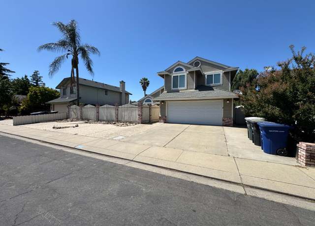 Property at 2033 Stracker Way, Modesto, CA 95350, 4 beds, 2.5 baths