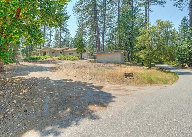 Property at 11607 View Dr, Grass Valley, CA 95945, 3 beds, 2 baths