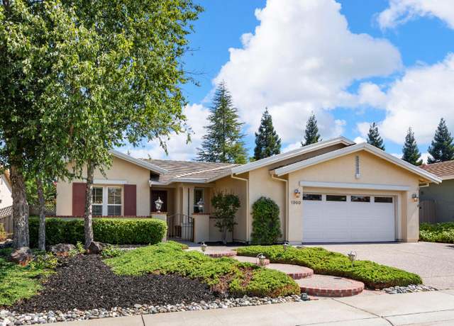 Property at 1960 Viola View Ct, Lincoln, CA 95648, 2 beds, 2 baths