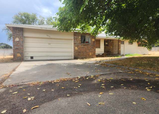 Property at 7016 32nd St, North Highlands, CA 95660, 3 beds, 2 baths