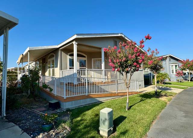 Property at 1330 Queen Way #27, Livingston, CA 95334, 2 beds, 3 baths