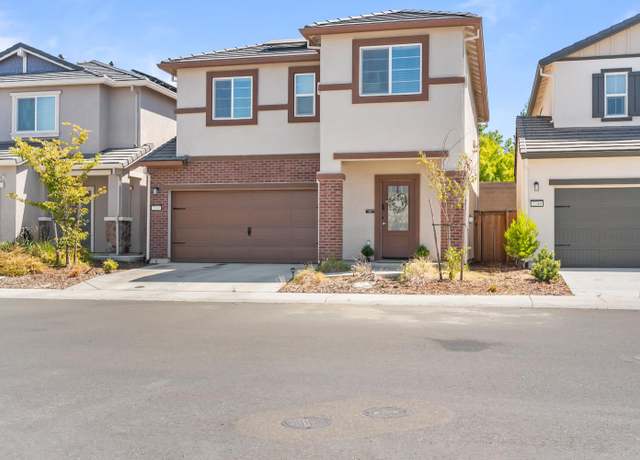 Property at 2243 Comstock Ln, Lincoln, CA 95648, 4 beds, 2.5 baths