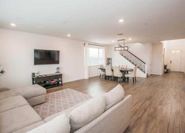 Property at 9185 Buckeye Way, Sacramento, CA 95829, 4 beds, 3 baths