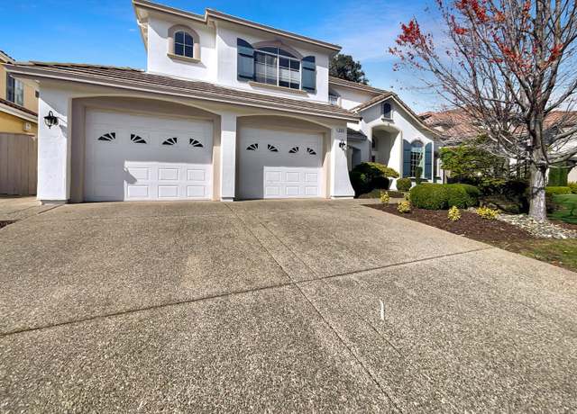 Property at 2133 Bel Air Ln, Roseville, CA 95678, 5 beds, 3.5 baths