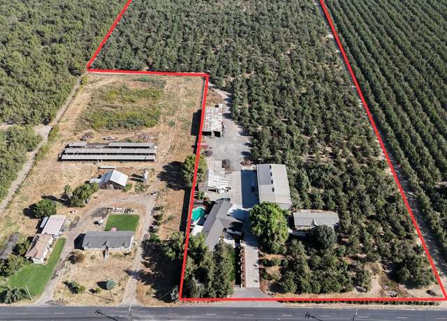 Property at 6613 Woodland Ave, Modesto, CA 95358, 5 beds, 4 baths