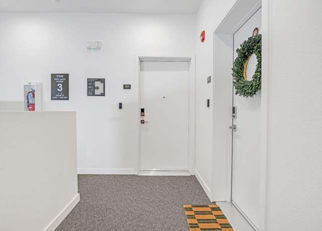 Property at 2431 Cleat Ln #301, Sacramento, CA 95818, 1 bed, 1.5 baths