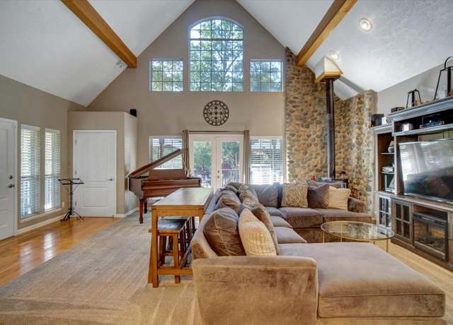 Property at 5880 Green Valley Rd, Placerville, CA 95667, 4 beds, 3 baths