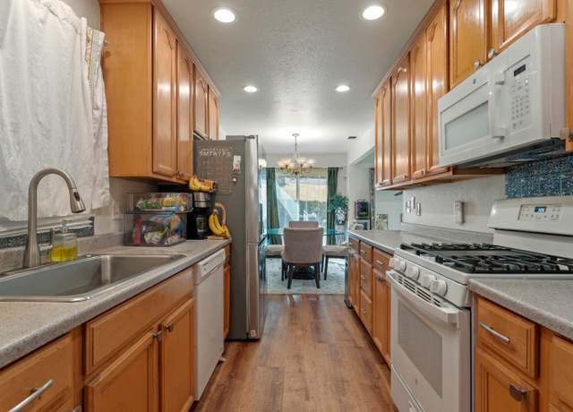 Property at 8257 Tanoak Way, Citrus Heights, CA 95621, 3 beds, 1 bath