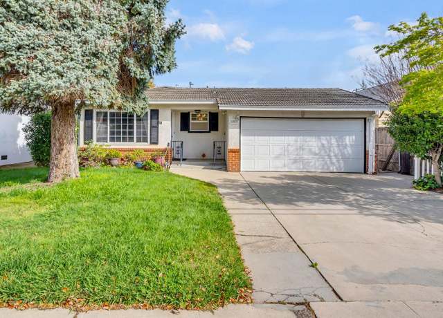 Property at 1901 W Lockeford St, Lodi, CA 95242, 3 beds, 1 bath