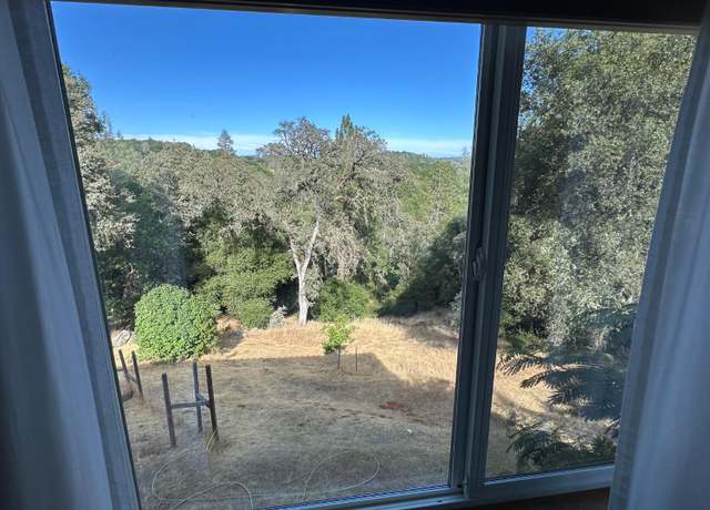Property at 23188 Cottage Hill Dr, Grass Valley, CA 95949, 2 beds, 2 baths