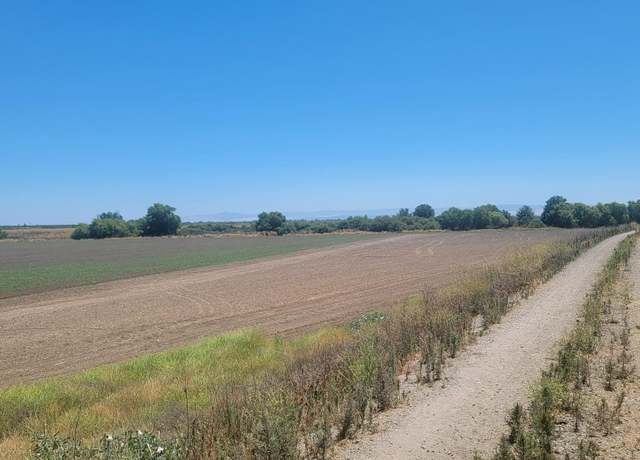 Property at 3404 S Inland Dr, Stockton, CA 95206