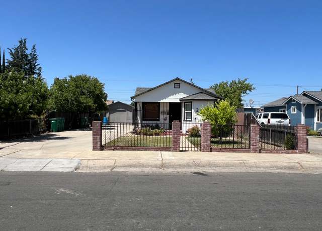 Property at 221 E Vine St, Lodi, CA 95240, 2 beds, 1.5 baths