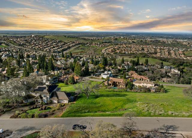 Property at 1520 Barcelona Dr, El Dorado Hills, CA 95762, 4 beds, 5 baths