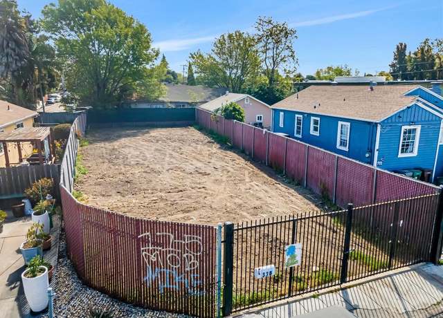 Property at 330 105th Ave, Oakland, CA 94603