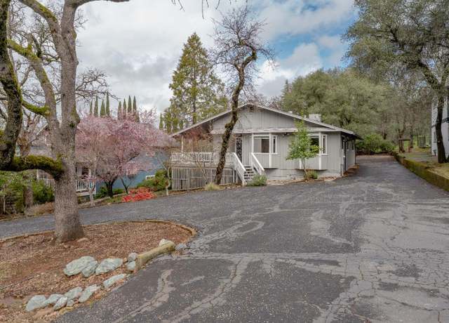 Property at 11530 Torrey Pines Dr, Auburn, CA 95602, 2 beds, 2.5 baths
