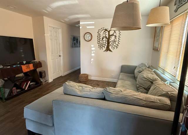Property at 1624 Highway 99 Rd #20, Manteca, CA 95336, 2 beds, 2 baths