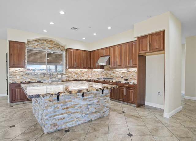 Property at 2906 Ranchito, La Grange, CA 95329, 5 beds, 4.5 baths