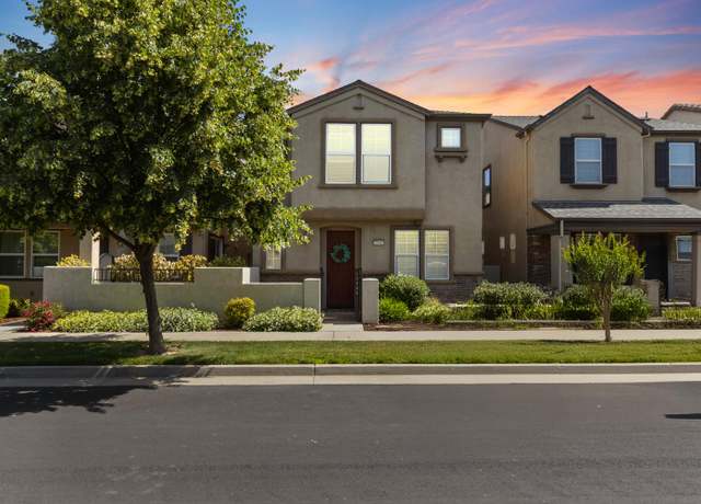 Property at 3041 Village Park Dr, Roseville, CA 95747, 4 beds, 2.5 baths