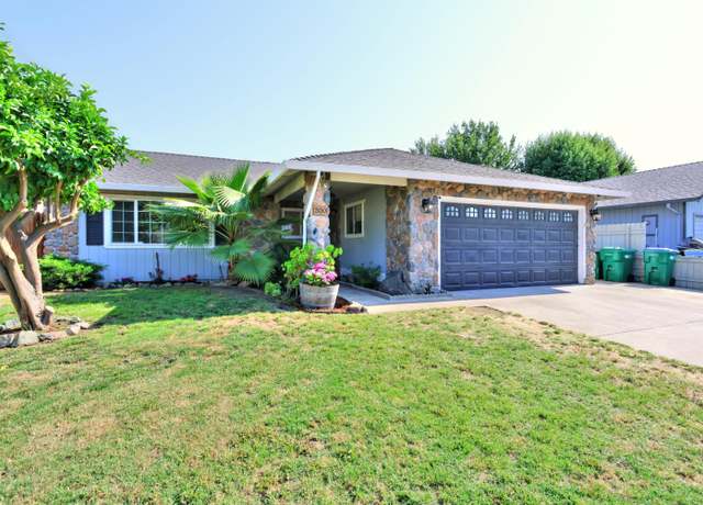 Property at 300 Stanislaus St, Lodi, CA 95240, 3 beds, 2 baths