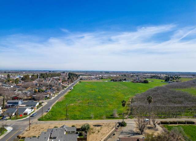 Property at 480 Poppy Ave, Patterson, CA 95363
