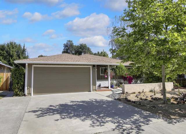 Property at 33 Pendegast St, Woodland, CA 95695, 3 beds, 2 baths
