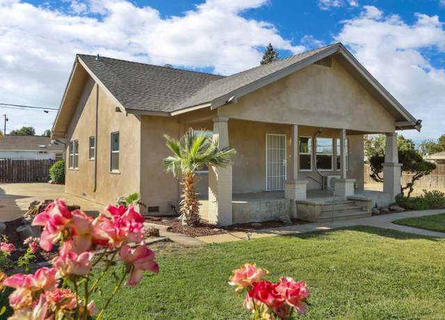 Property at 13455 E Hammond St, Lockeford, CA 95237, 2 beds, 1 bath