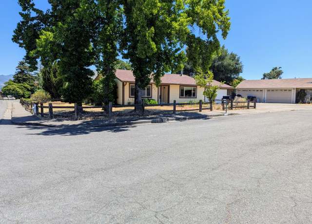 Property at 391 Cabernet Pl, Ukiah, CA 95482, 3 beds, 2 baths
