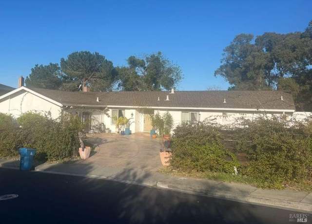 Property at 327 Steven Cir, Benicia, CA 94510, 3 beds, 2 baths