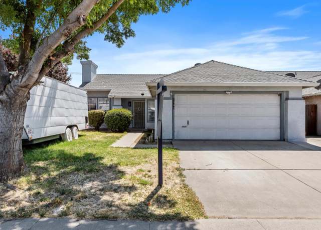 Property at 1300 Cribari Dr, Modesto, CA 95358, 3 beds, 2 baths